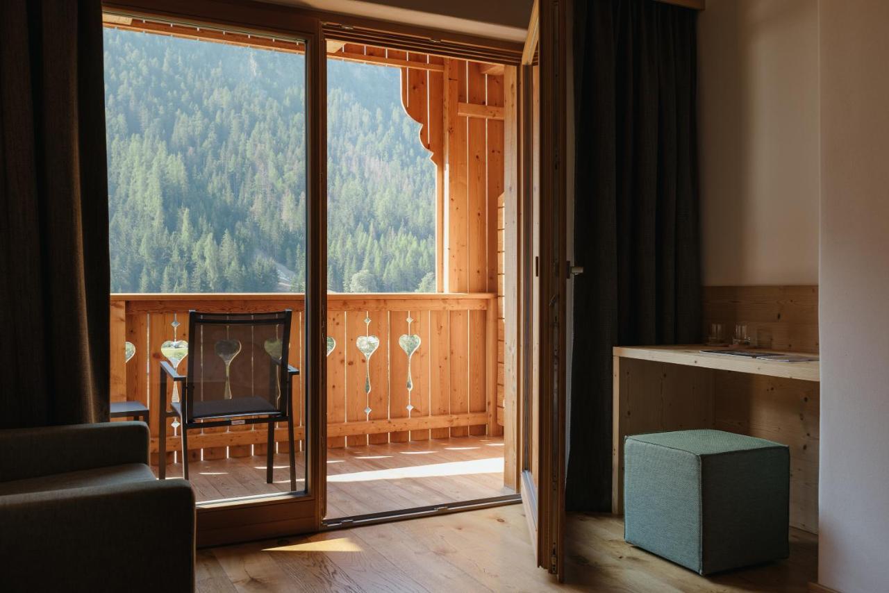 Berghotel Sanvi Сан Мартино ин Бадия Екстериор снимка